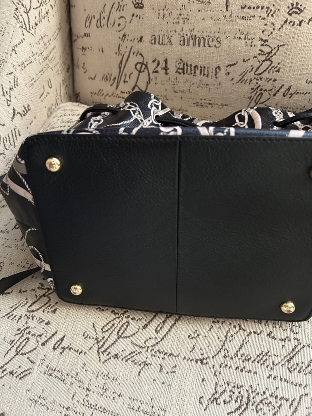 Talbots leather bucket bag - Picture 5 of 5